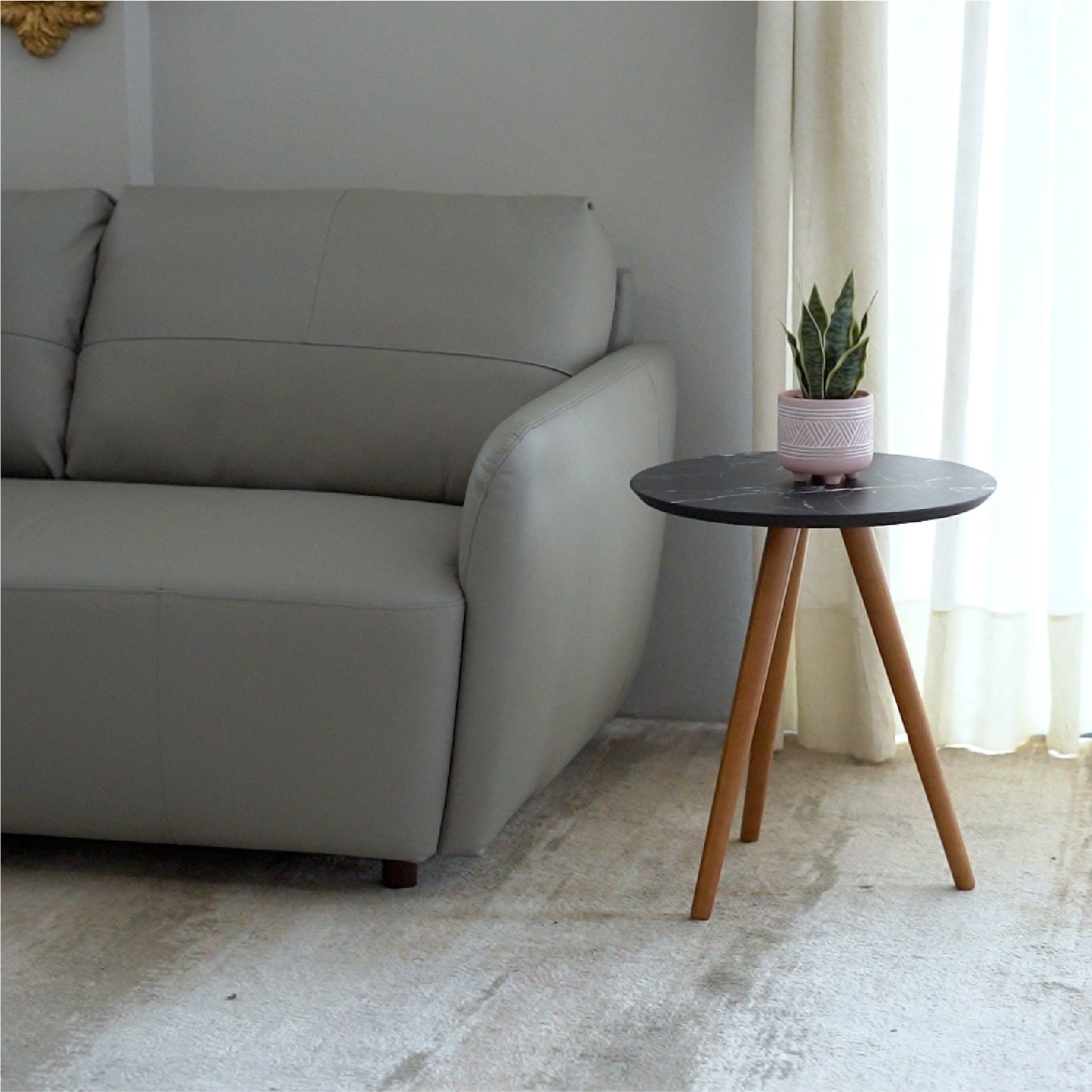 meistar Round Side Coffee Table with Natural Wood Legs for Small Spaces - Ideal for Living Room and Bedroom Reading. Nightstand Side Table Nursery