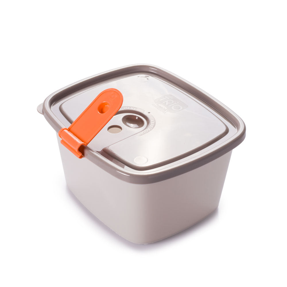 Plastic Food Storage Containers w/attached Lids. Multi sizes Containers (Beige & Orange)